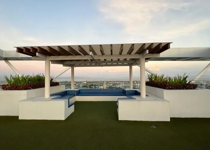 Azure Urban Residences Staycation 2 Bedroom Penthouse Aparthotel Manila
